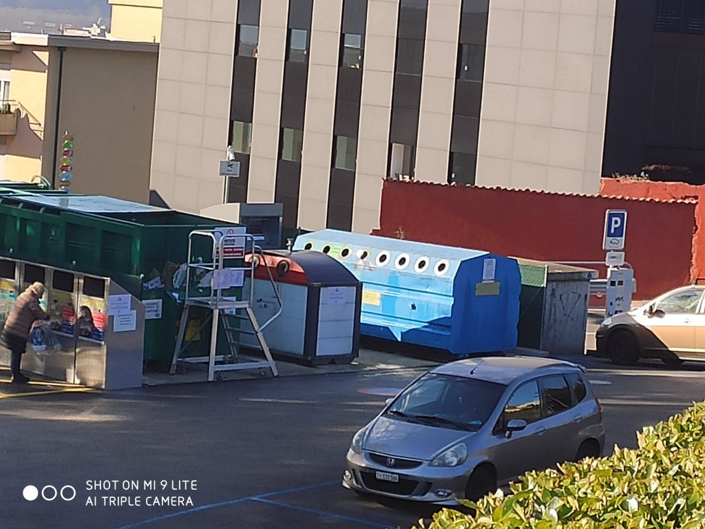 piazza smaltimento rifiuti vacallo, videosorveglianza