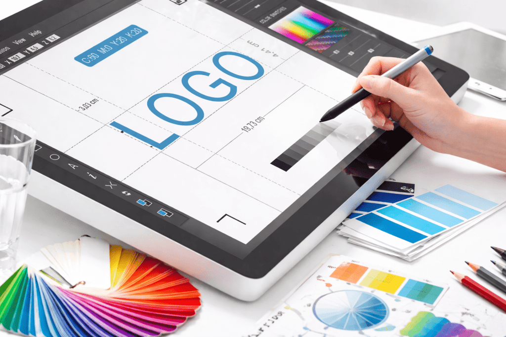 Servizi grafica, studio loghi, grafica per clienti